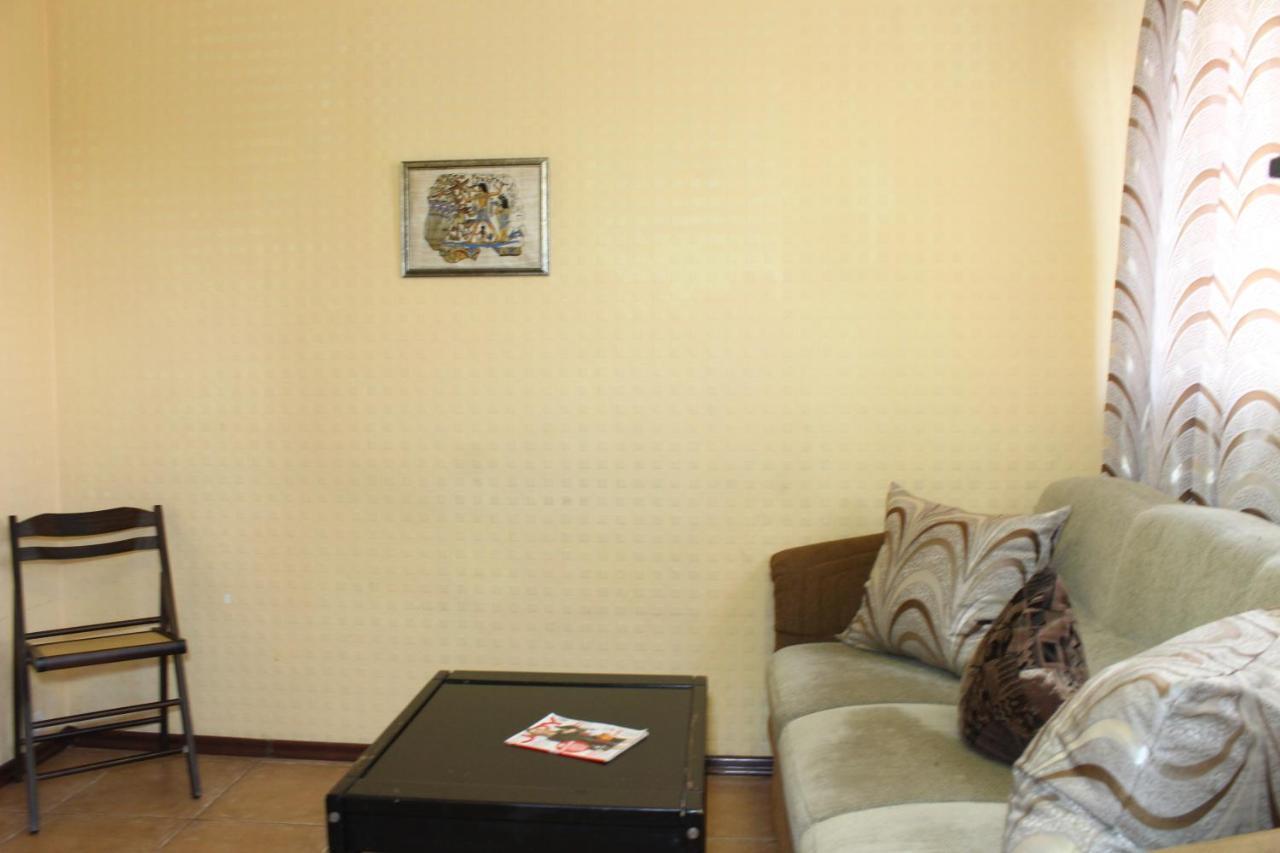 Two-Room Apartment Metro Levada Harkiv Exterior foto